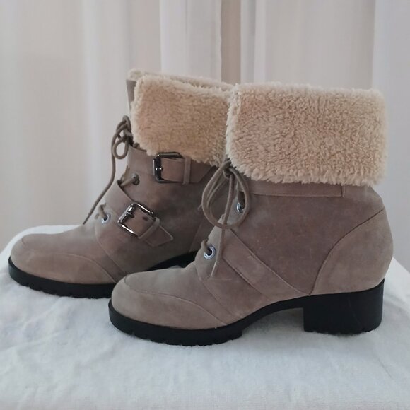 NEW PRICE & DISCOUNTED SHIPPING for these in NEW CONDITION KARL LAGERFELD BOOTS - Picture 4 of 8